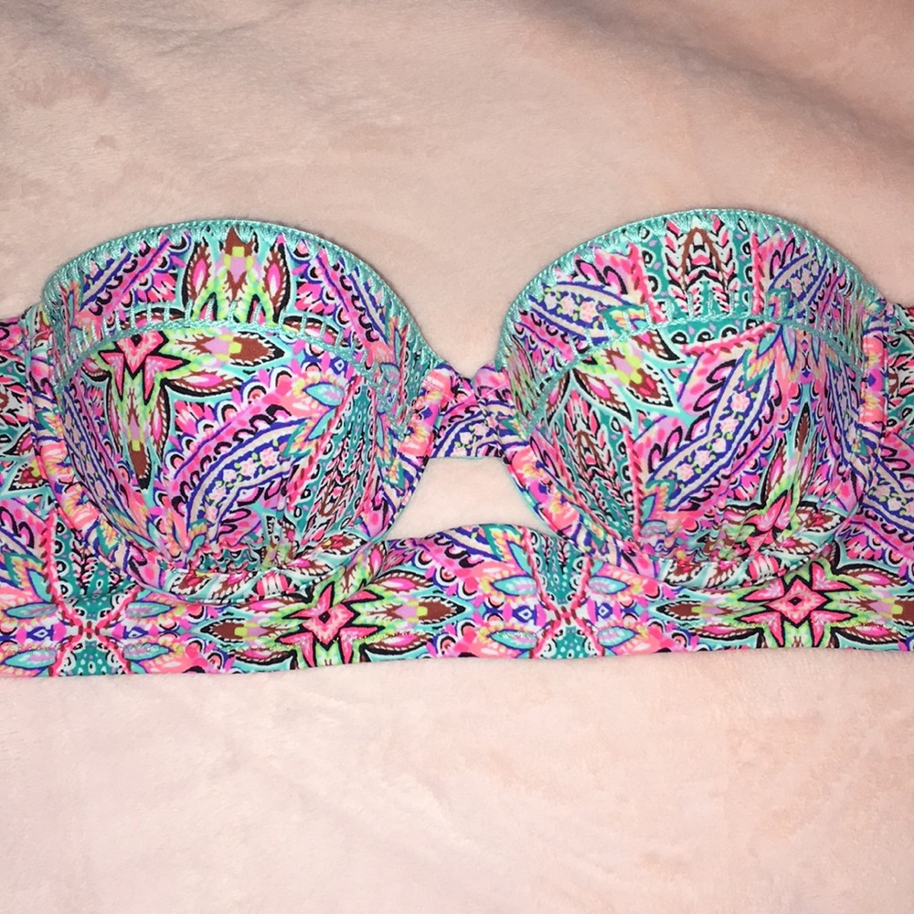 Bikini 👙 top 34 B